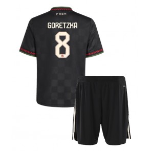 Bayern Munich Leon Goretzka #8 Dětské Alternativní dres komplet 2025-26 Krátký Rukáv (+ trenýrky)